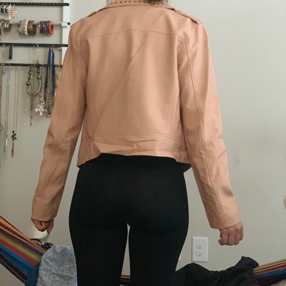 Pink leather jacket - Picture 2 of 3